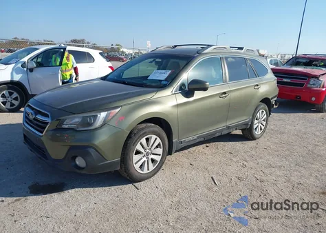 2018 Subaru Outback 2.5I Premium z USA, uszkodzony, nr VIN 4S4BSACC7J3318479